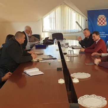 VLADA HBŽ: Predsjednik Vlade i ministri  održali sastanak s predstavnicima lokalnih zajednica s područja HBŽ