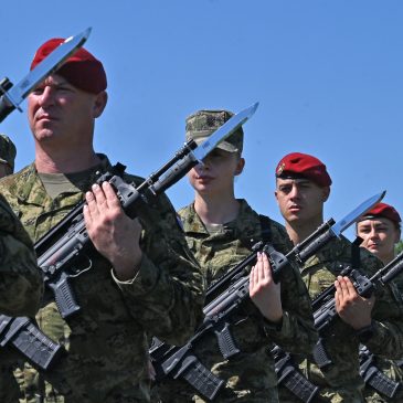 NAJAVA: Svečani vojni mimohod u Zagrebu u čast VRO “Oluja” na kojem sudjeluje i Hajdučka družina Mijata Tomića iz Tomislavgrada