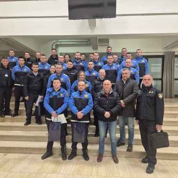 Deset policijskih službenika MUP-a HBŽ uspješno završilo Tečaj prometne policije u Zagrebu