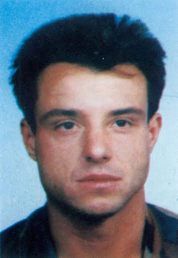 NAVIK ON ŽIVI KI ZGINE POŠTENO: Alexandre Tuc