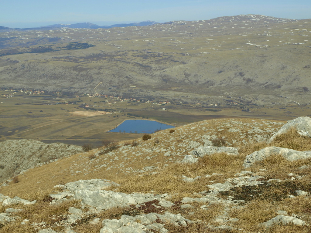MODRO NEBO, A POLJE SPALJENO – Mandino Selo