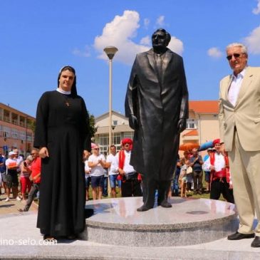 NA DANAŠNJI DAN 2018. OTKRIVEN SPOMENIK PRVOM HRVATSKOM PREDSJEDNIKU U TOMISLAVGRADU
