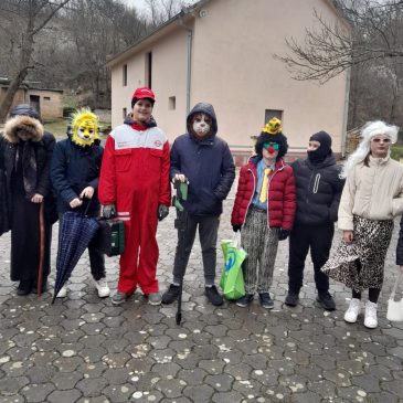 Mačkare prošle selom