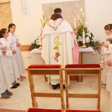 VELIKI ČETVRTAK: Služena sveta misa Večere Gospodnje