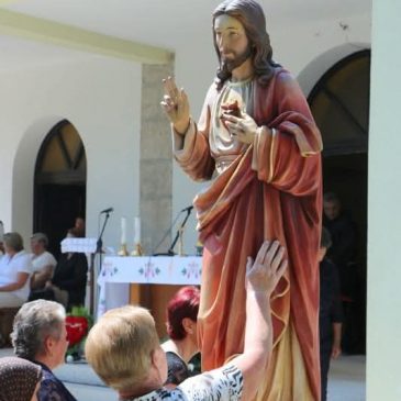 Svečana sveta misa sutra u 11 sati