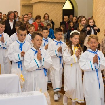 Zbog prve svete pričesti mise po izmijenjenom rasporedu
