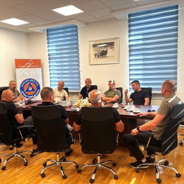 Održan sastanak predstavnika Civilne zaštite i službi koje su sudjelovale u gašenju požara na Ljubuši