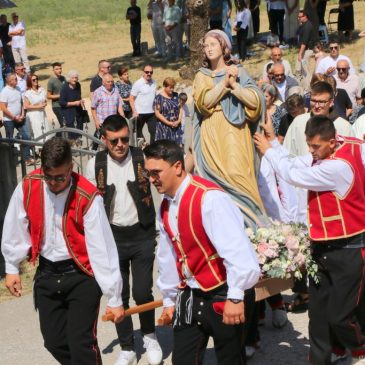 Tisuće vjernika hodočastile Gospi u Seonicu