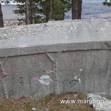 NAŠA OGNJIŠTA I NAŠA BAŠTINA: Stećak